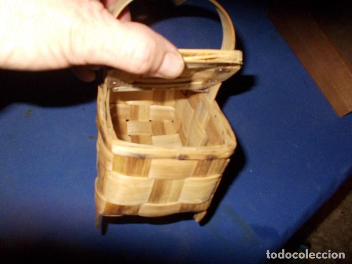 Antig&uuml;edades: cestita con dos tapaderas - Foto 2