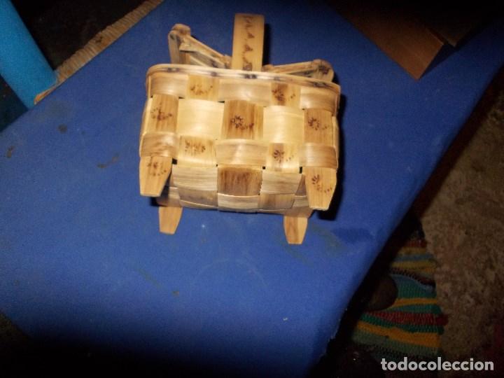 Antig&uuml;edades: cestita con dos tapaderas - Foto 3