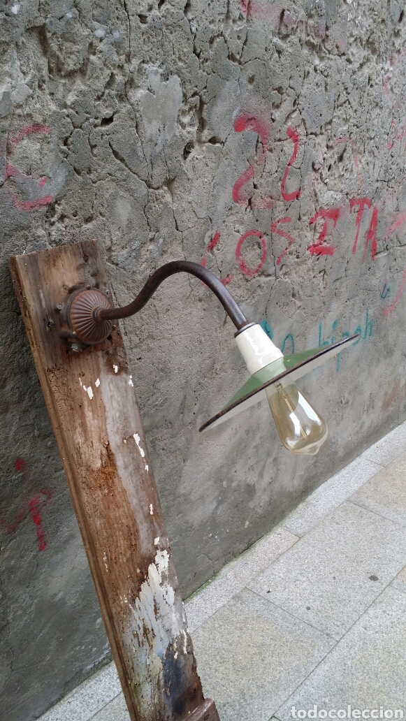 Antig&uuml;edades: Aplique industrial Enamel - Foto 1