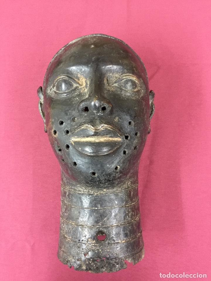 Antig&uuml;edades: Busto bronce Benin. - Foto 1
