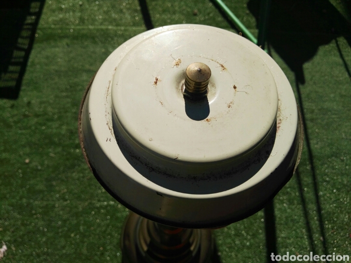 Antig&uuml;edades: Antiguo gran pie de l&aacute;mpara de laton - Foto 5