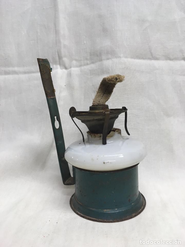 Antig&uuml;edades: Quinqu&eacute; metal opalina - Foto 1