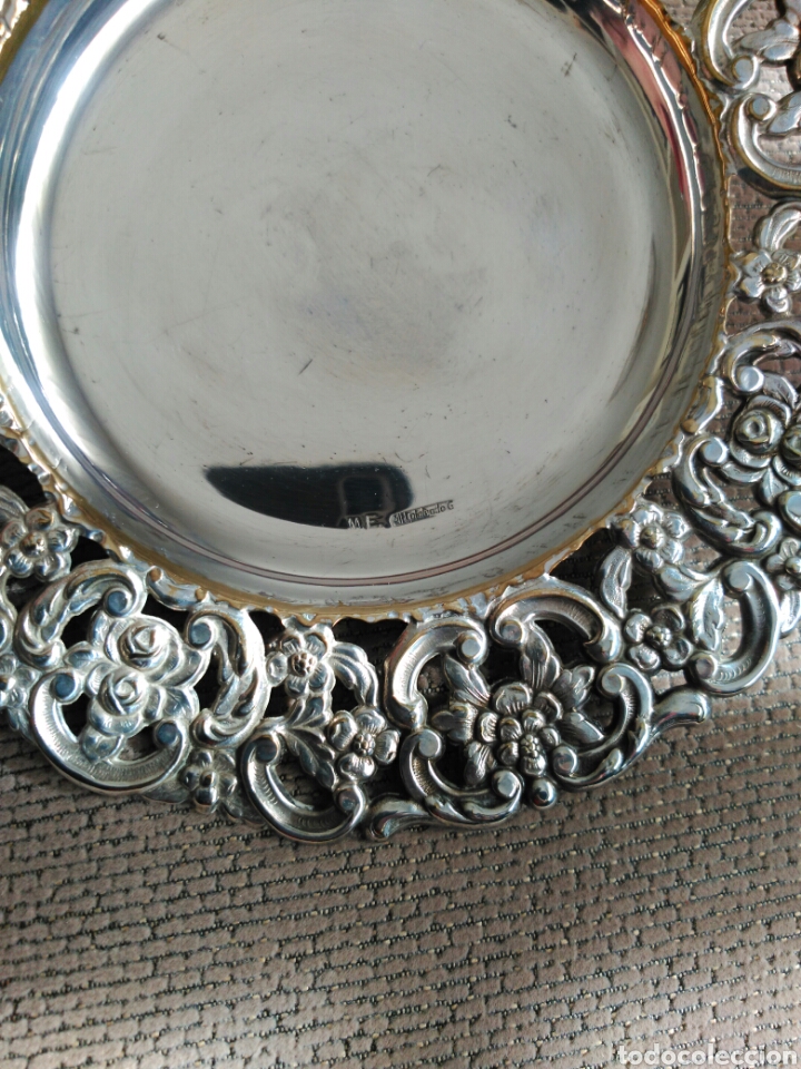 Antig&uuml;edades: Plato plateado con relieve - Foto 2