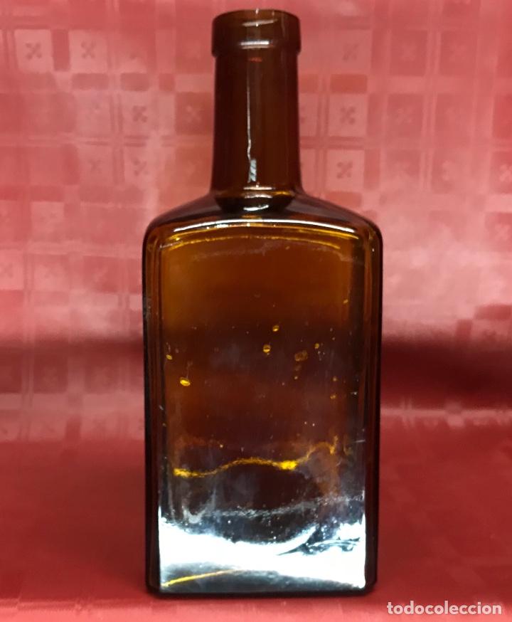 Antig&uuml;edades: ANTIGUA BOTELLA DE LICOR CON BURBUJAS EN EL INTERIOR - Foto 1