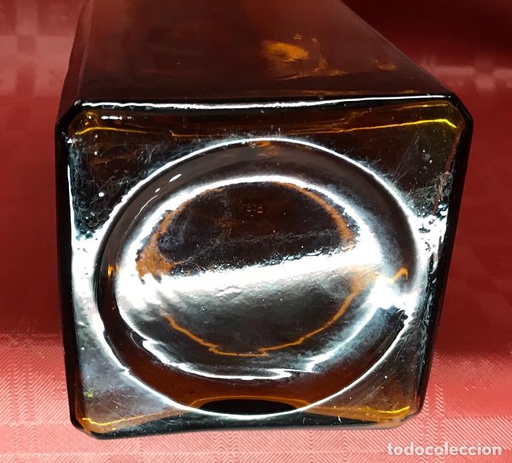 Antig&uuml;edades: ANTIGUA BOTELLA DE LICOR CON BURBUJAS EN EL INTERIOR - Foto 4