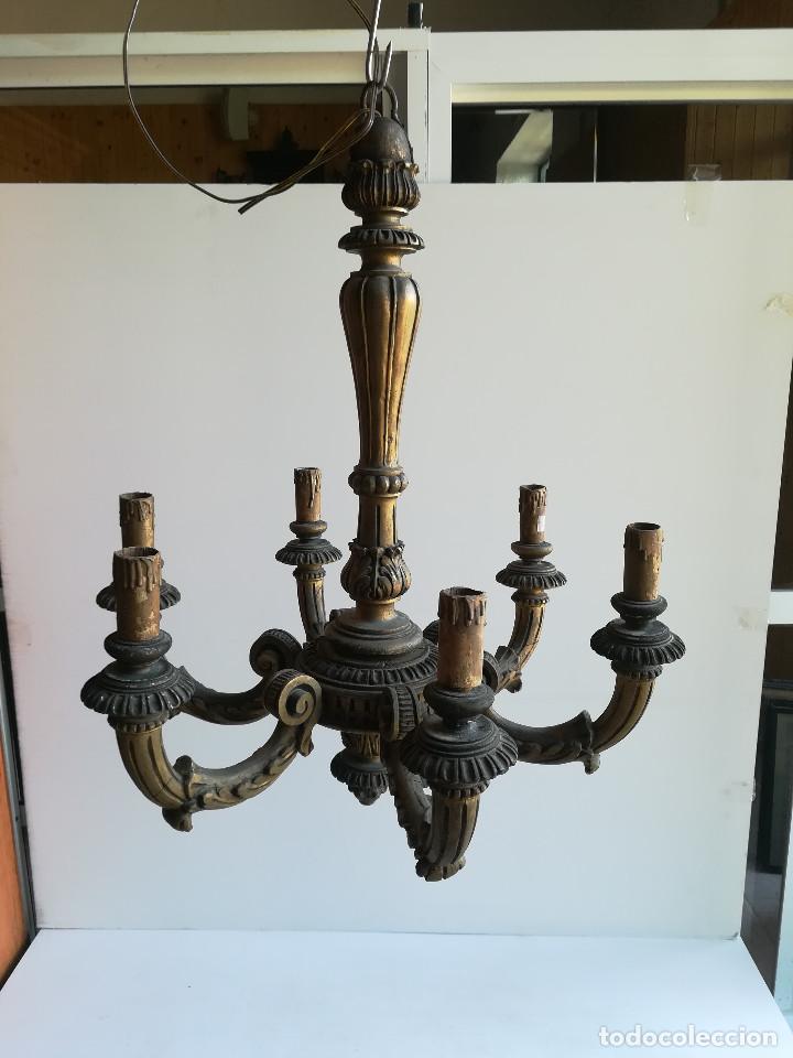 Antig&uuml;edades: LAMPARA DE MADERA SOBREDORADA, SEIS LUCES - Foto 2