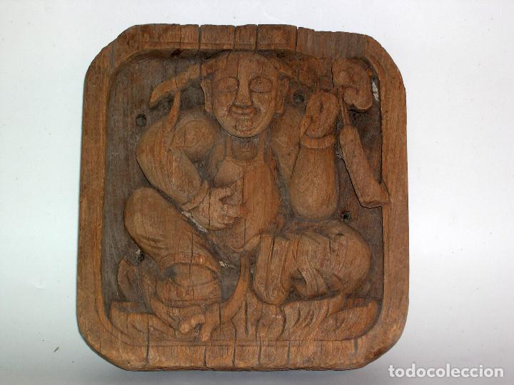 Antig&uuml;edades: ALTORRELIEVE DEL BUDA SONRIENTE MI LO FO EN MADERA DE OLMO - Foto 1