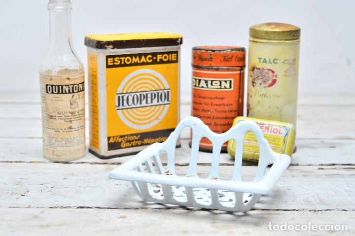 Antiquit&eacute;s: JABONERA ANTIGUA DE METAL Y ESMALTE PORCELANICO BLANCA - SOPORTE BA&Ntilde;O HIERRO PARA JABON