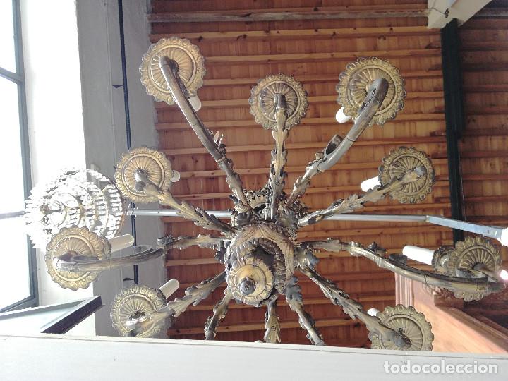 Antig&uuml;edades: LAMPARA DE BRONCE, 12 BRAZOS Y 12 LUCES - Foto 3