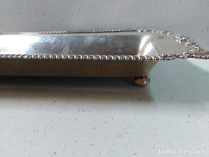 Antig&uuml;edades: BANDEJA RECTANGULAR DE METAL PLATEADO. - Foto 4