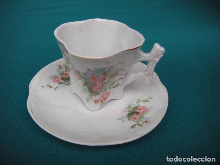 Antig&uuml;edades: TAZA DE CAF&Eacute; MODERN&Iacute;STA - Foto 1