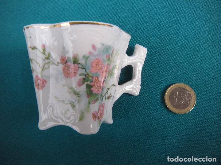 Antig&uuml;edades: TAZA DE CAF&Eacute; MODERN&Iacute;STA - Foto 4