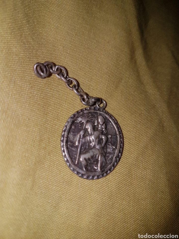 Antig&uuml;edades: Antigua medalla plata santo - Foto 1