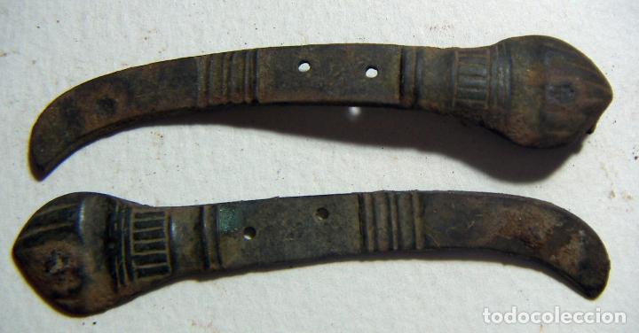 Antig&uuml;edades: Muy antiguas cachas de navaja de bronce - Foto 1