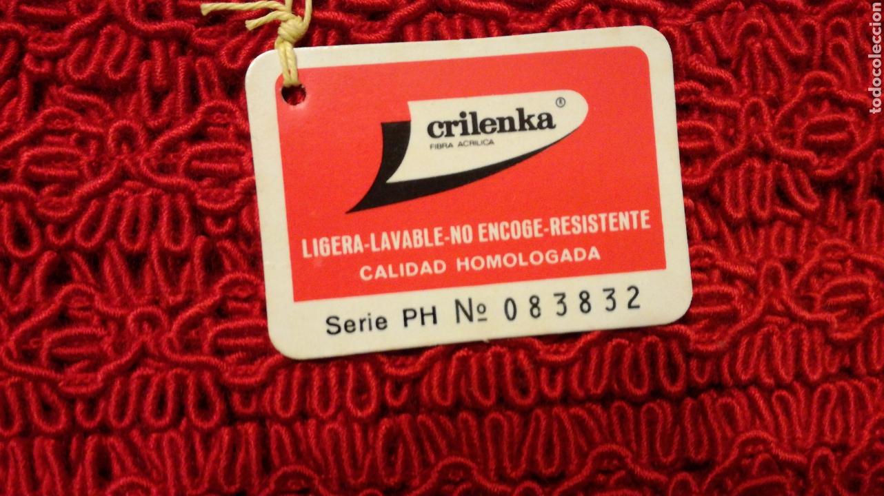 Antig&uuml;edades: Pasamaneria estrecha rojo - Foto 1