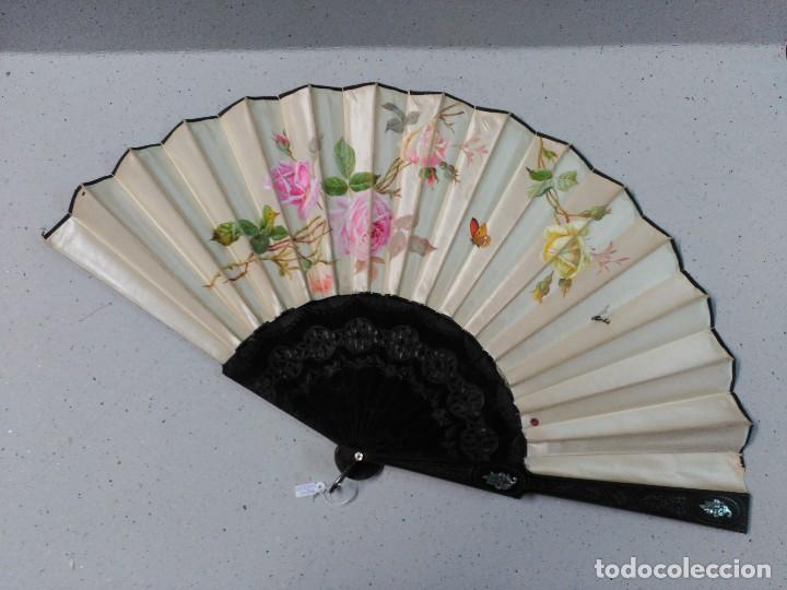 Antig&uuml;edades: ABANICO O PERICON DE MADERA Y SEDA PINTADA A MANO - Foto 1