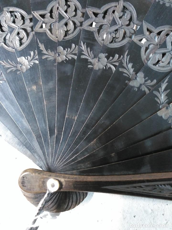 Antig&uuml;edades: ABANICO O PERICON DE MADERA Y SEDA PINTADA A MANO - Foto 4