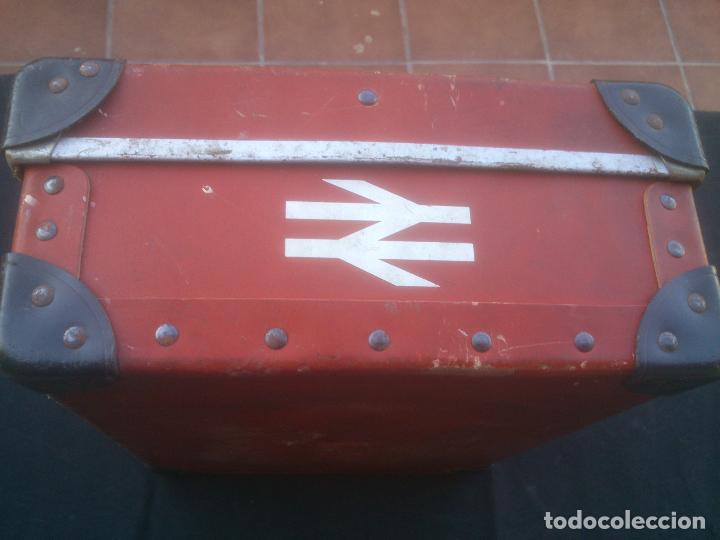 Antig&uuml;edades: ANTIGUA MALETA - Foto 6