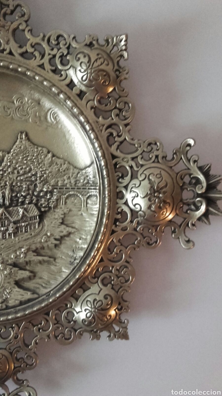 Antig&uuml;edades: Cuadro en relieve de bronce. - Foto 6