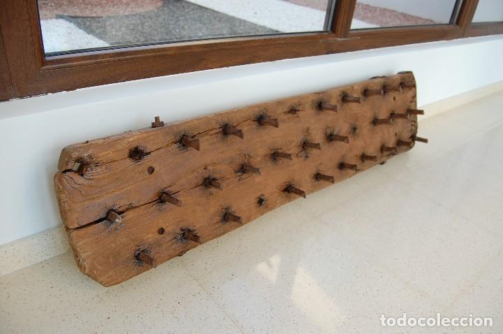 Antig&uuml;edades: Trillo de madera y forja (restaurado) - Foto 2