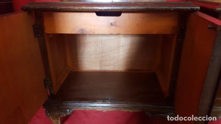 Antig&uuml;edades: Pareja de mesillas para restaurar. - Foto 4