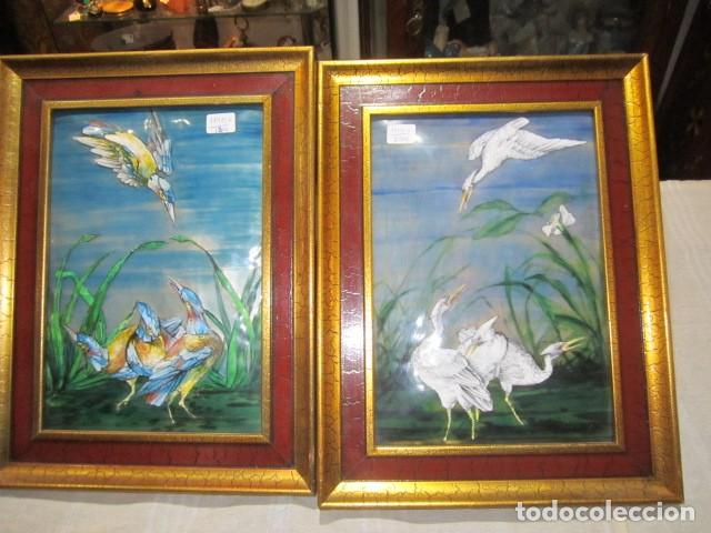 Oggetti Antichi: Bonita pareja de esmaltes con aves. 17 x 25 cms. Marco: 25 x 33 cms.