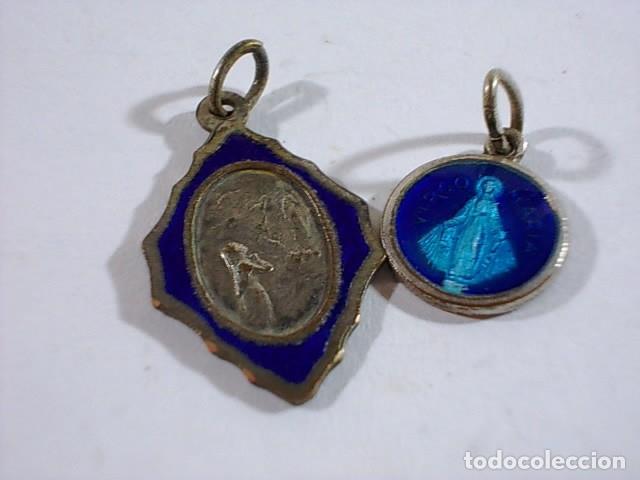 Antig&uuml;edades: Lote de dos medallitas esmaltadas - Foto 1