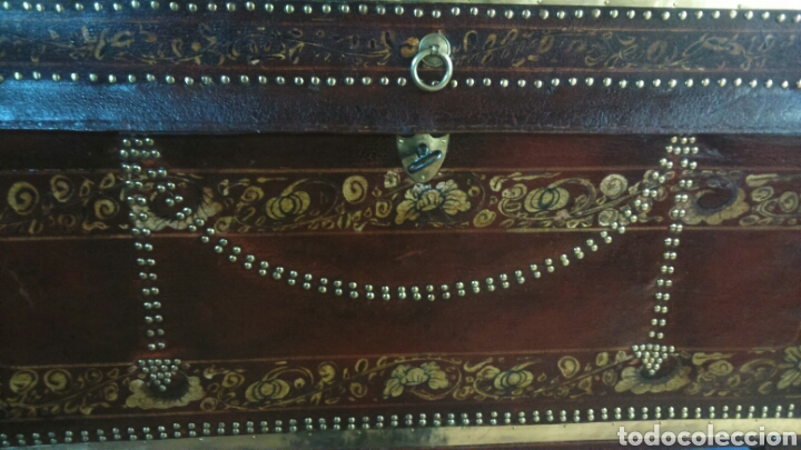 Antig&uuml;edades: BAUL FILIPINO EN MADERA ALCANFOR - Foto 6