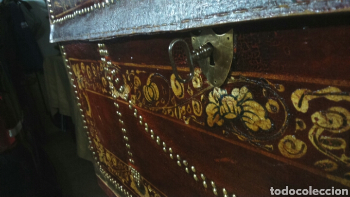 Antig&uuml;edades: BAUL FILIPINO EN MADERA ALCANFOR - Foto 3