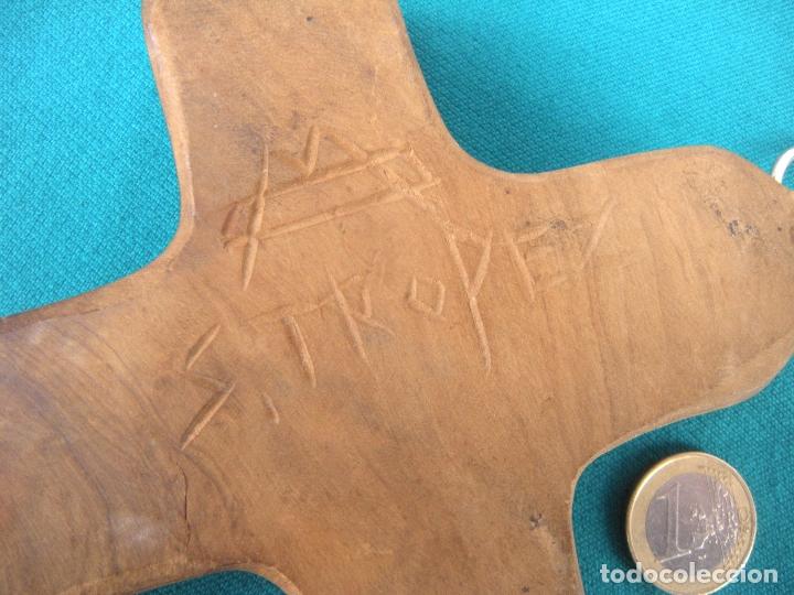 Antig&uuml;edades: CRUZ TALLADA Y FIRMADA - Foto 5