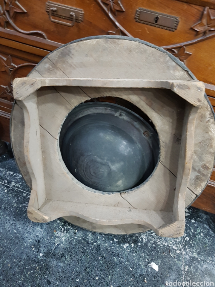 Antig&uuml;edades: Brasero a&ntilde;os 20 de madera y bronce - Foto 5