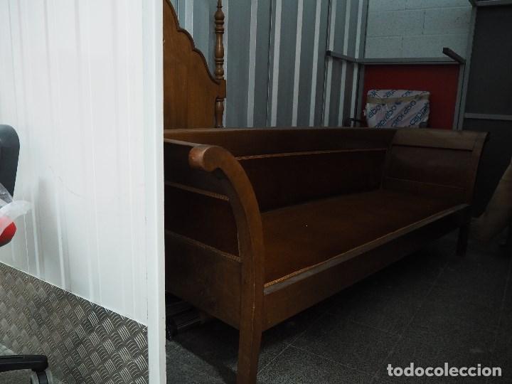 Antig&uuml;edades: Banco - Sof&aacute; Nogal Neocl&aacute;sico - Foto 1