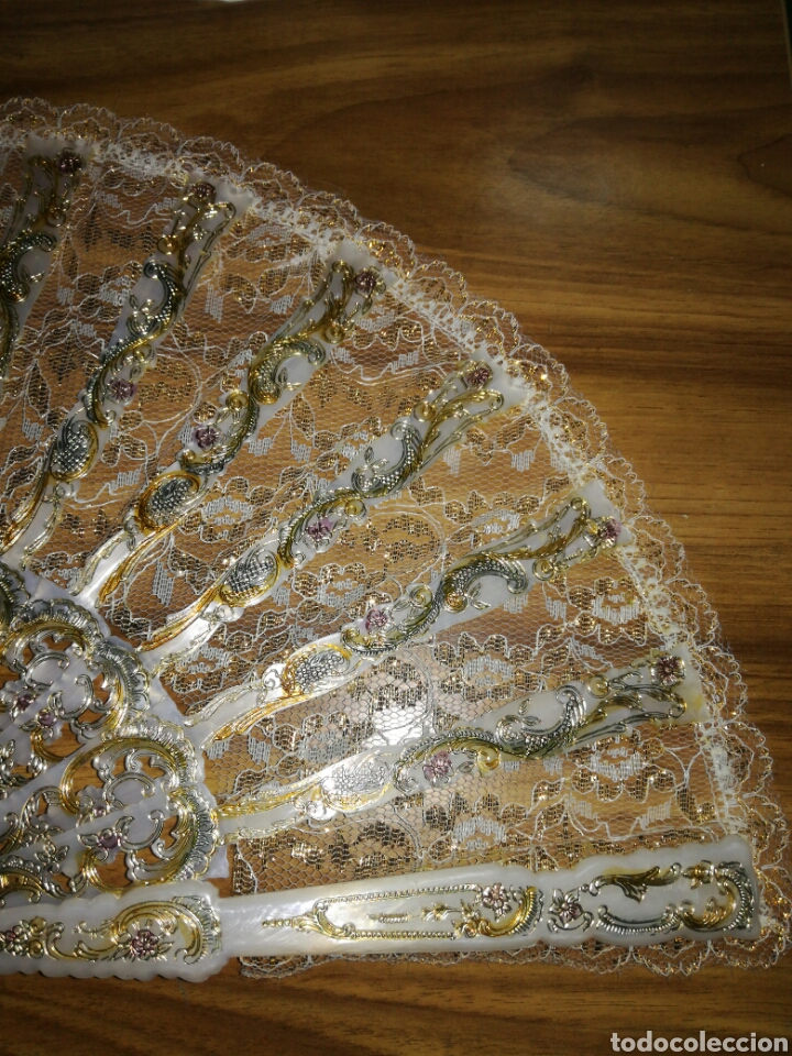 Antig&uuml;edades: Abanico de encaje de pasta imitando nacar - Foto 4