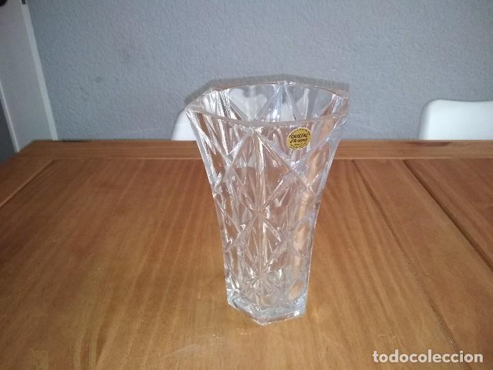 Antig&uuml;edades: Florero de cristal antiguo - Foto 1