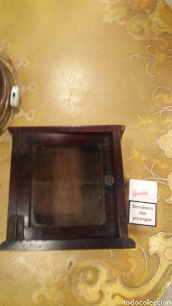 Antig&uuml;edades: Peque&ntilde;o armario - Foto 2