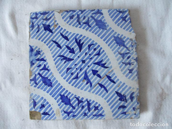 Antig&uuml;edades: Azulejo del siglo XVIII - Foto 1