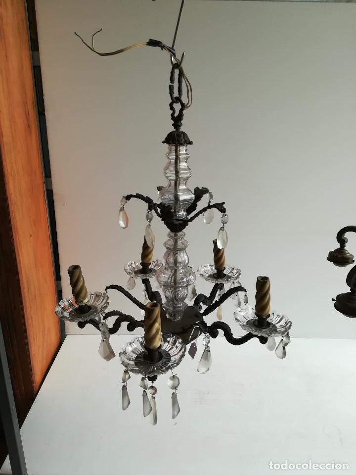 Antig&uuml;edades: LAMPARA DE BRONCE Y CRISTAL PARA CINCO LUCES - Foto 1
