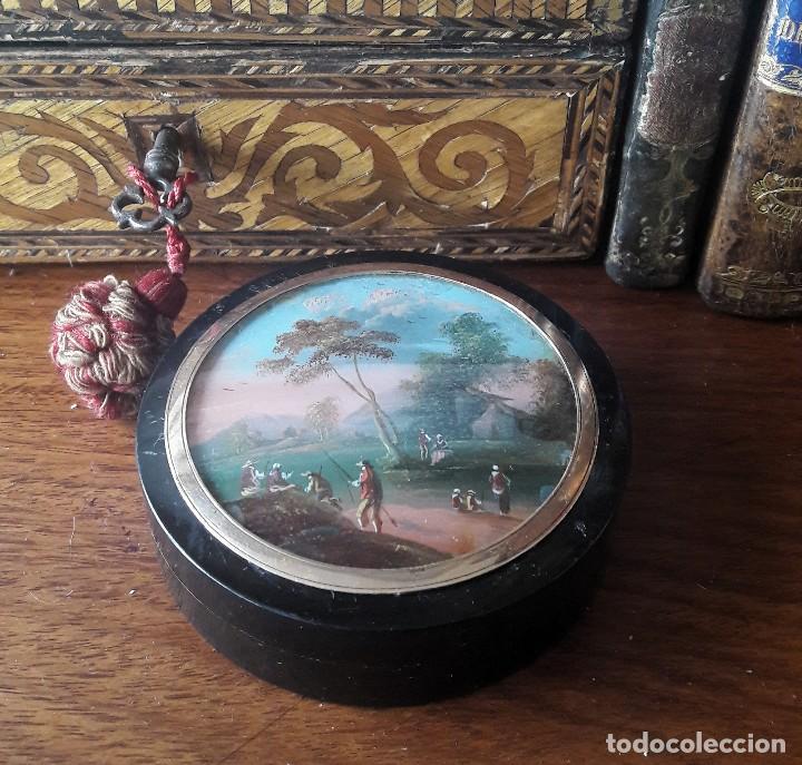 Antig&uuml;edades: Caja de rap&eacute; del siglo XIX - Foto 1