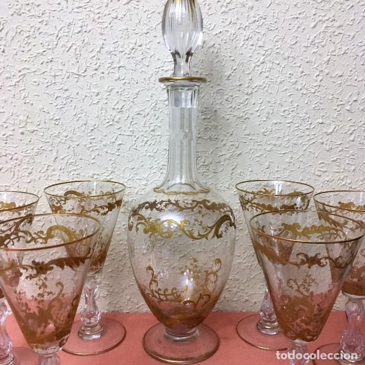 Antig&uuml;edades: Botella y seis copas de cristal seguramente de Moser - Foto 11