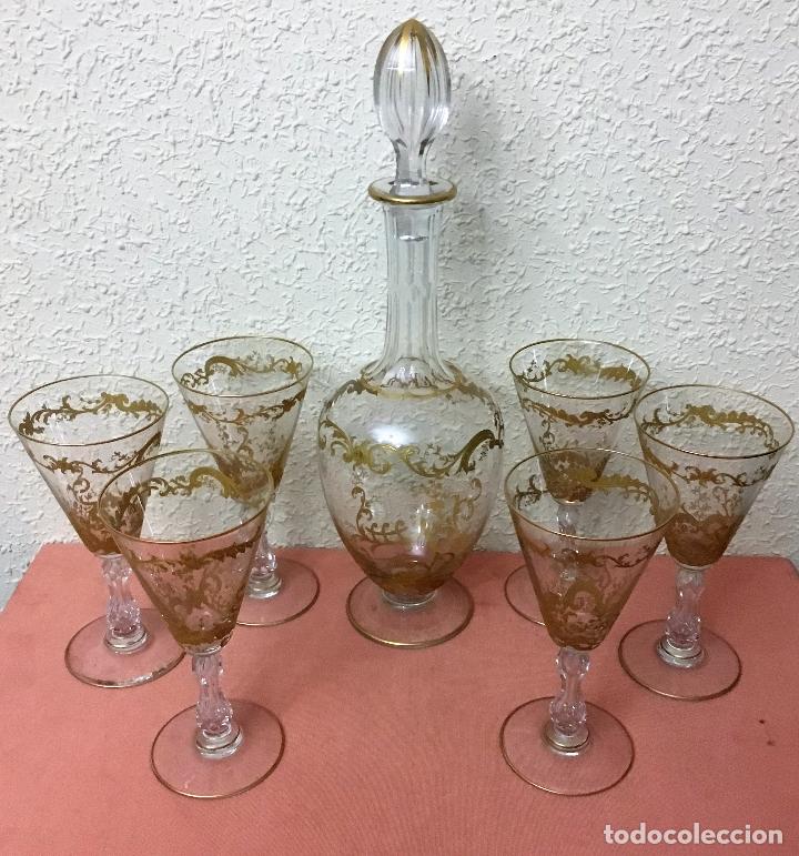 Antig&uuml;edades: Botella y seis copas de cristal seguramente de Moser - Foto 13