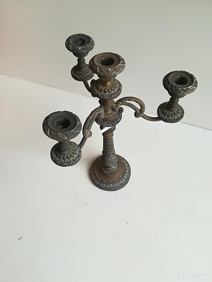 Antig&uuml;edades: CANDELABRO DE TRES BRAZOS Y OTRO CENTRAL - Foto 1
