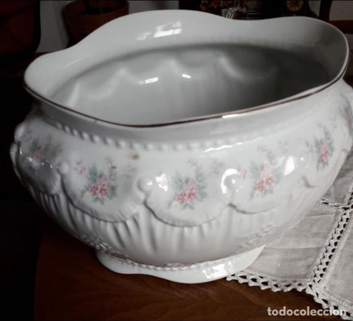 Antig&uuml;edades: MACETERO DE PORCELANA - Foto 1