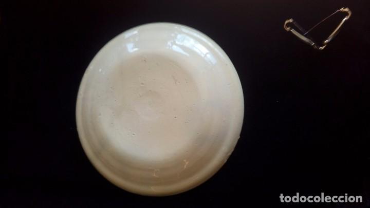 Antig&uuml;edades: Plato de ceramica de Manises - Foto 2