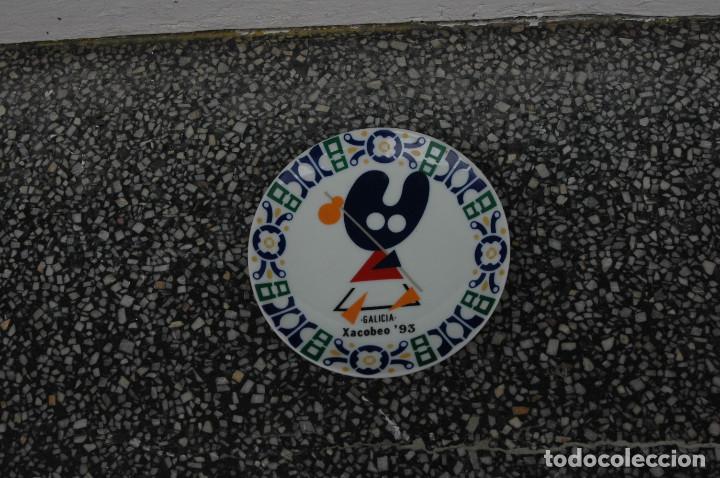 Antig&uuml;edades: PLATO DE CERAMICA PORCELANA XACOBEO 93 GALICIA  VER FOTOS