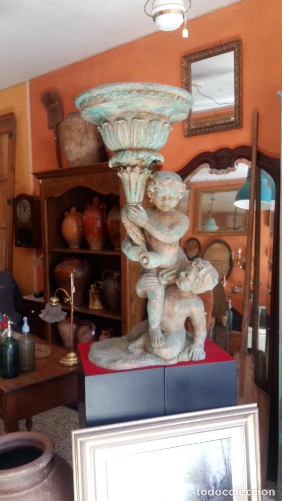 Antig&uuml;edades: Antiguos maceteros escult&oacute;ricos de bronce - Foto 5