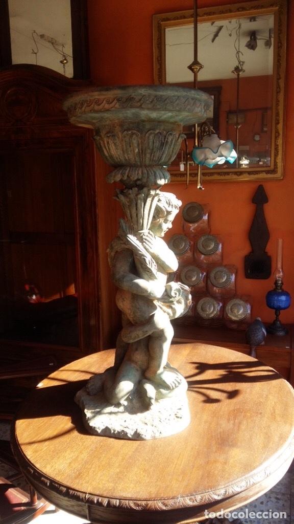 Antig&uuml;edades: Antiguos maceteros escult&oacute;ricos de bronce - Foto 6