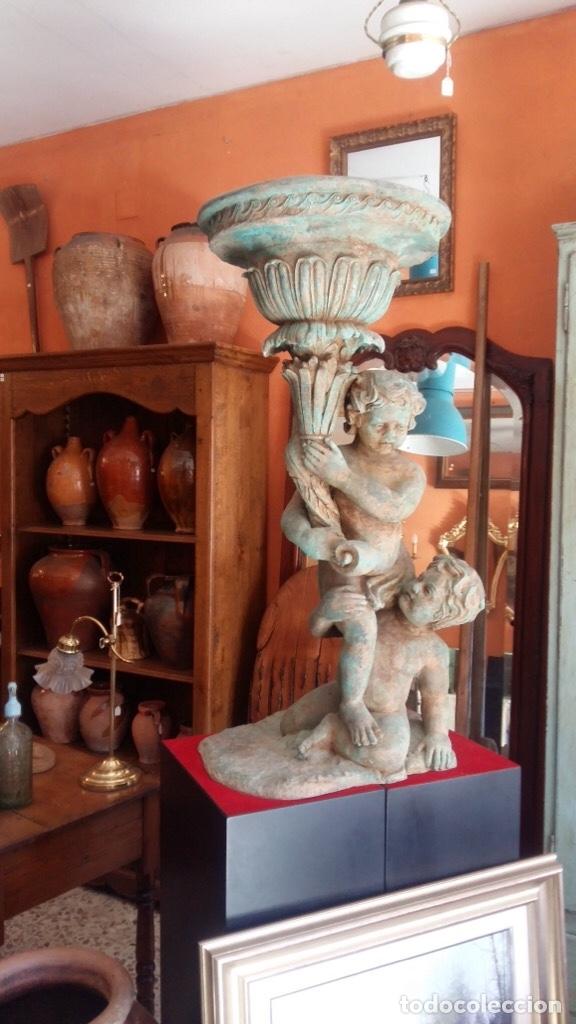 Antig&uuml;edades: Antiguos maceteros escult&oacute;ricos de bronce - Foto 7