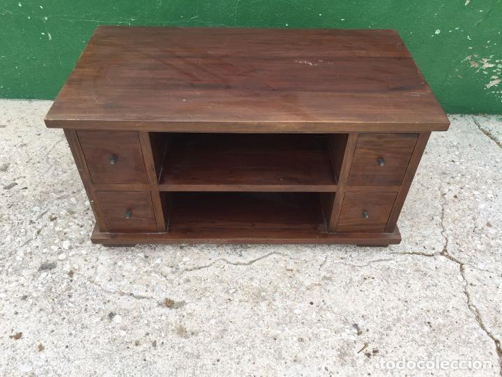 Antig&uuml;edades: MESA DE TELEVISION CON 4 CAJONES Y REPISAS - Foto 1
