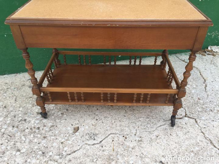 Antig&uuml;edades: MESA TELEVISION MADERA - Foto 7