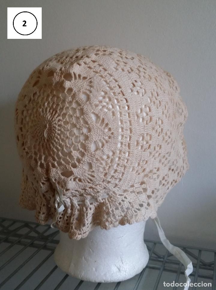 Antig&uuml;edades: Dos antiguos gorros en ganchillo - ni&ntilde;a - Foto 9